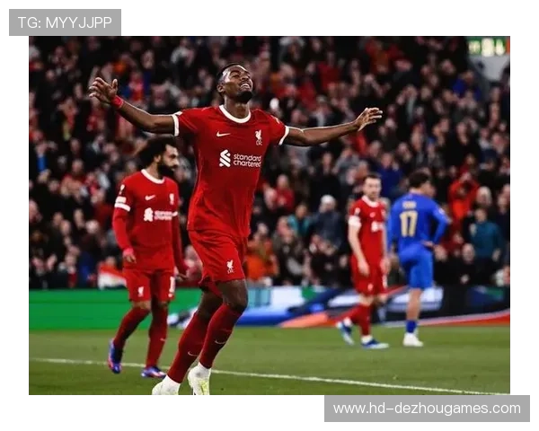 托万弧线球破门瞬间，朗斯球迷狂欢响彻昂热主场